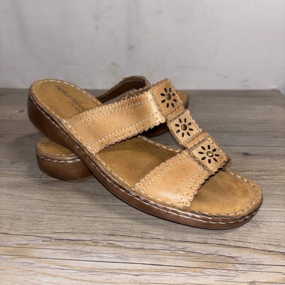 Womens 7 Naturalizer Calico Tan Natural Sole Slip-On Sandal Floral Design Shoe